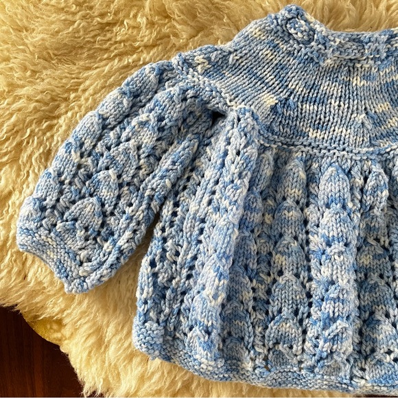 Handmade Baby Girl/Boy Knit Button Up & Tie Sweater 6-9 Months White & Blue New - Picture 5 of 8